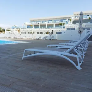 White Deluxe Apartment